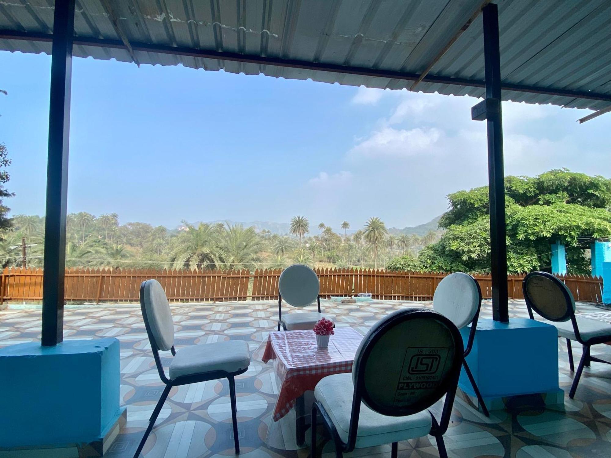 Rudraksha Inn Mount Abu Bagian luar foto